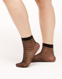 Walkpop Stella Socks Ankle Socks with Sheer Detail in color Black and shape socks