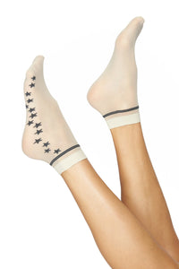 Walkpop Stars Ankle Socks in color Ecru/Fumo KT and shape socks