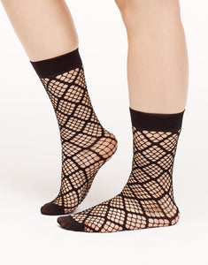 Walkpop Mary Mesh Socks Fish Net Mid Calf Socks in color Black and shape socks